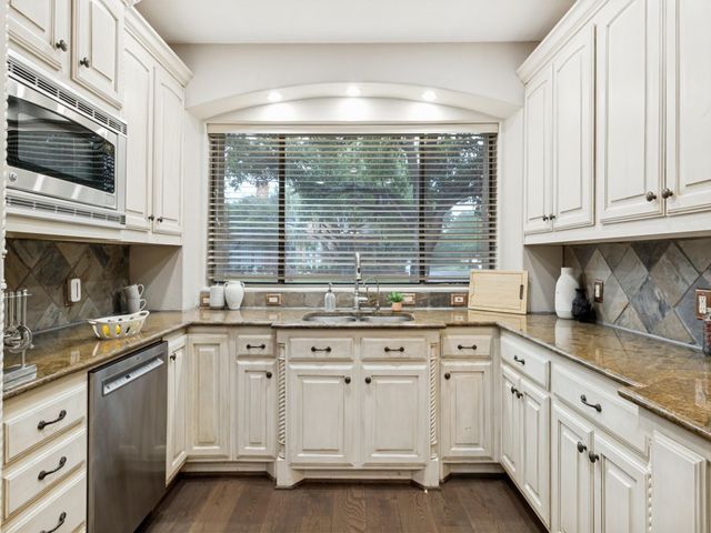 12515 Degas Lane, Dallas, TX 75230