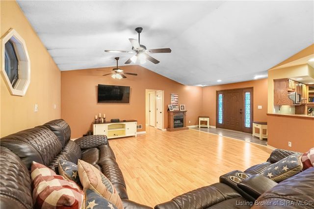 5226 Buck Creek Road, Floyds Knobs, IN 47119