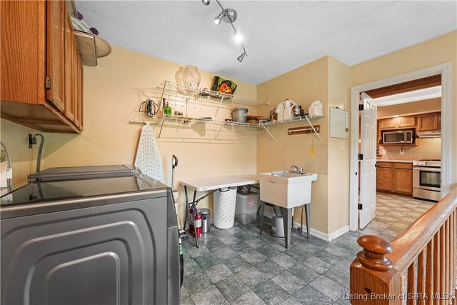 5226 Buck Creek Road, Floyds Knobs, IN 47119