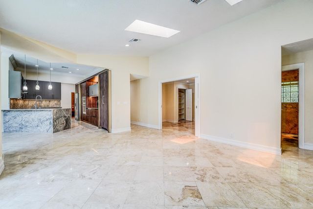 11999 Classic Drive, Coral Springs, FL 33071