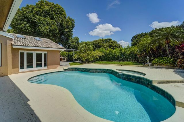 11999 Classic Drive, Coral Springs, FL 33071
