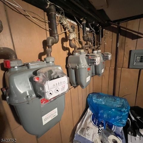 192 Edmund Ave, Paterson City, NJ 07502