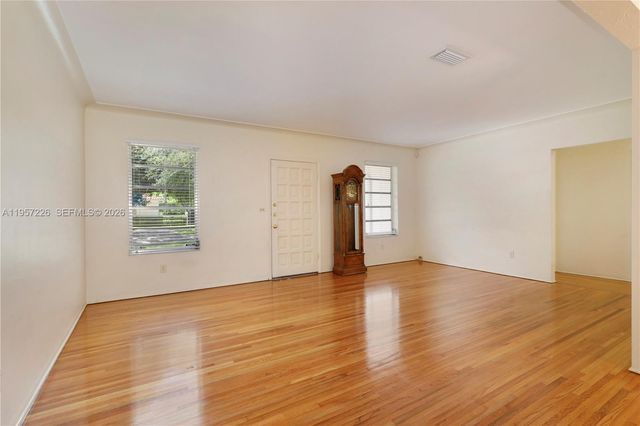 5610 San Vicente St, Coral Gables, FL 33146