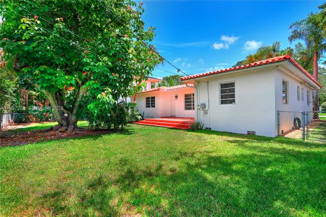 5610 San Vicente St, Coral Gables, FL 33146