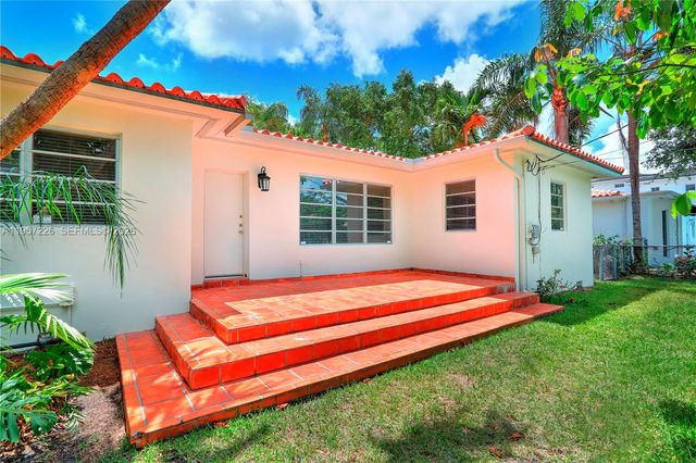 5610 San Vicente St, Coral Gables, FL 33146
