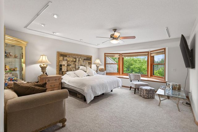 11820 Bren Road, Minnetonka, MN 55343