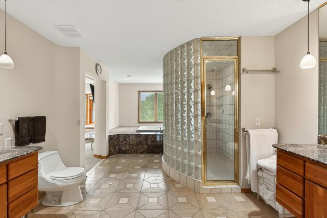 11820 Bren Road, Minnetonka, MN 55343