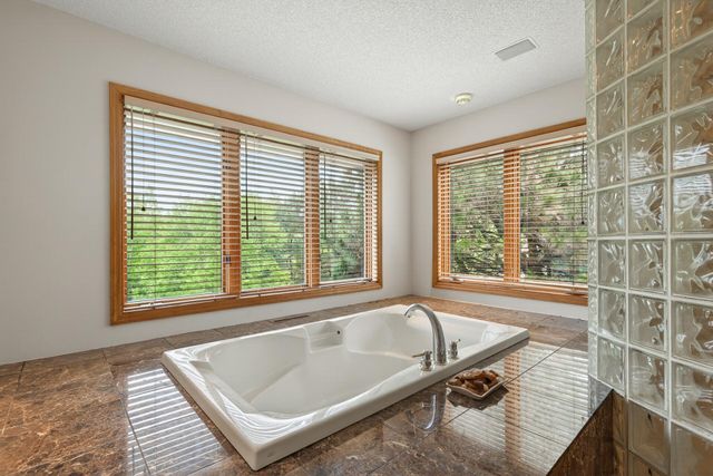 11820 Bren Road, Minnetonka, MN 55343