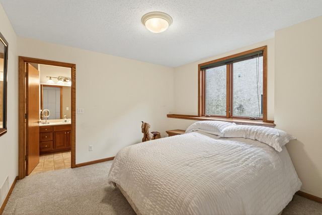 11820 Bren Road, Minnetonka, MN 55343