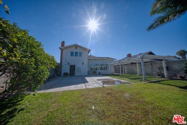 12721 Sanford Street, Los Angeles, CA 90066