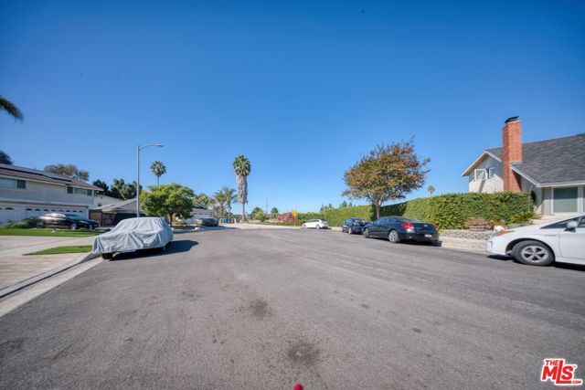 12721 Sanford Street, Los Angeles, CA 90066