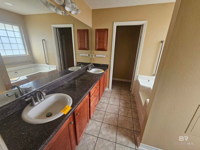13066 E Concord Drive, Lillian, AL 36549