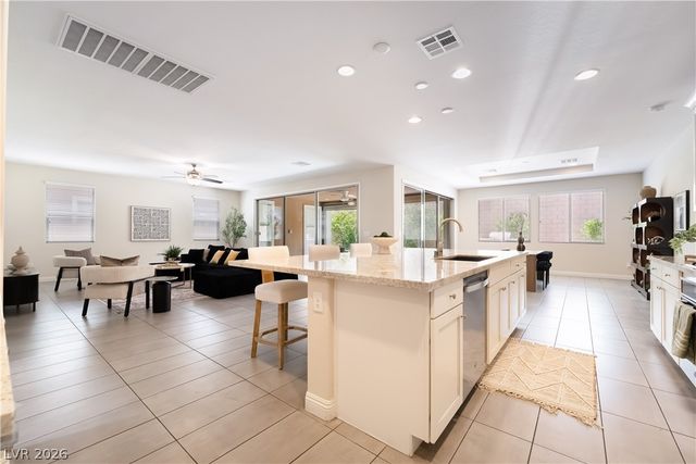 6011 Vista Clara Street Street, Las Vegas, NV 89148