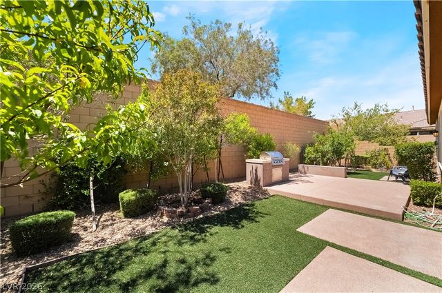 6011 Vista Clara Street Street, Las Vegas, NV 89148