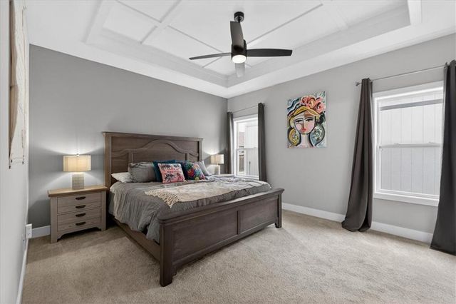 1004 S Harmony Avenue, Blue Springs, MO 64056