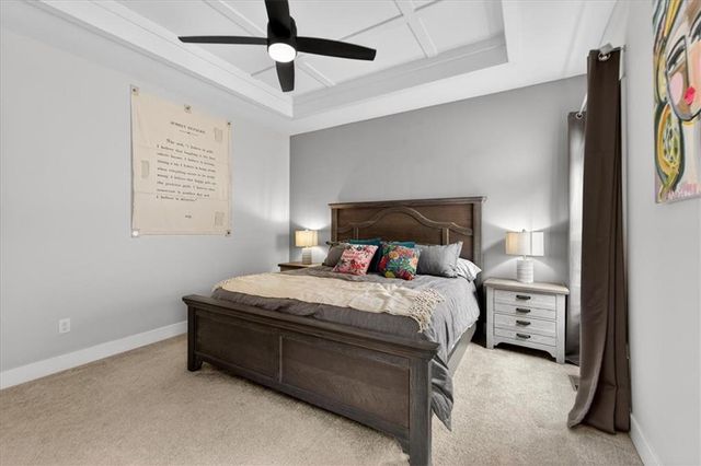 1004 S Harmony Avenue, Blue Springs, MO 64056