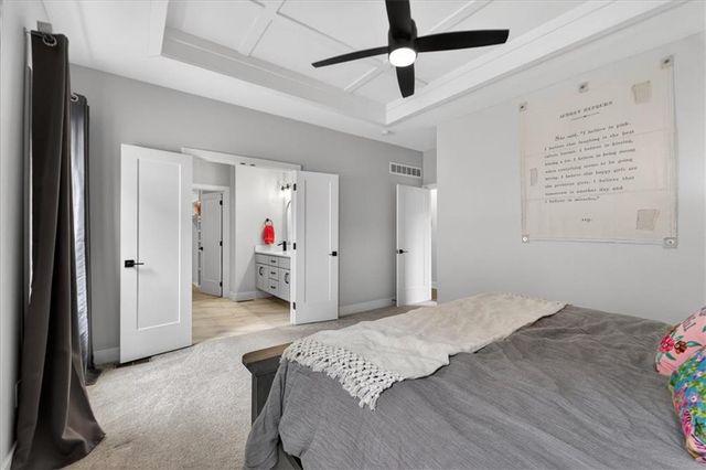 1004 S Harmony Avenue, Blue Springs, MO 64056