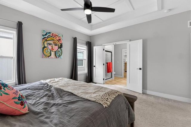 1004 S Harmony Avenue, Blue Springs, MO 64056