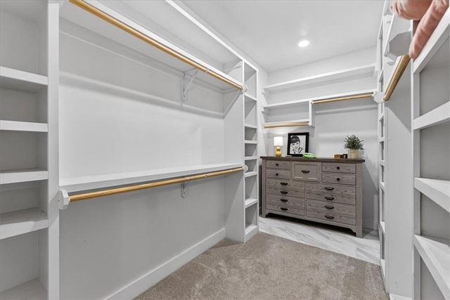 1004 S Harmony Avenue, Blue Springs, MO 64056