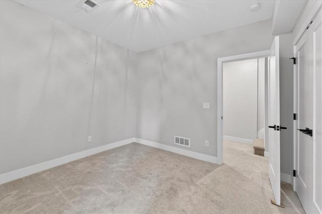 1004 S Harmony Avenue, Blue Springs, MO 64056