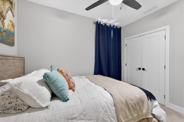 1004 S Harmony Avenue, Blue Springs, MO 64056