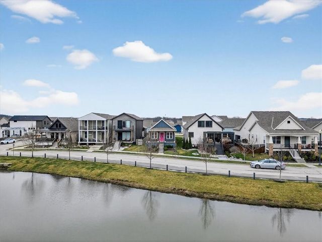 1004 S Harmony Avenue, Blue Springs, MO 64056