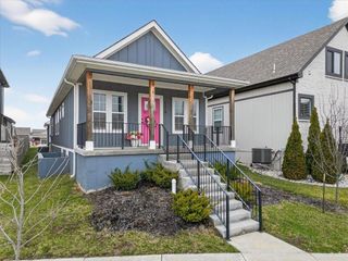 1004 S Harmony Avenue, Blue Springs, MO 64056