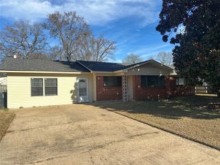 810 Poleman Road, Shreveport, LA 71107