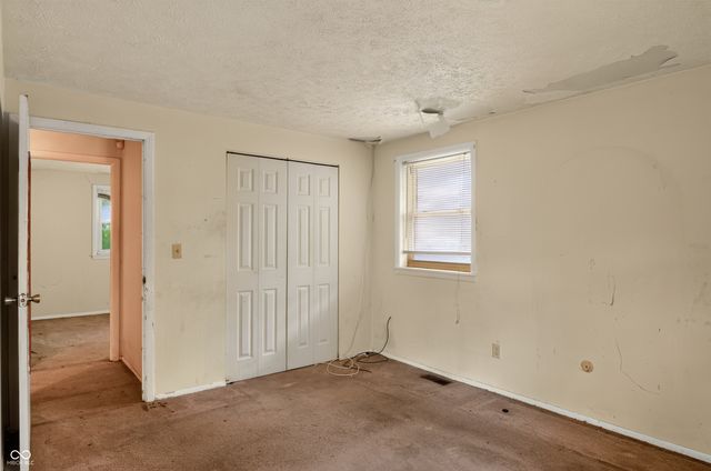 9850 Ellis Drive, Indianapolis, IN 46235