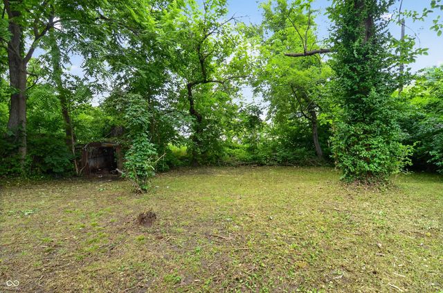9850 Ellis Drive, Indianapolis, IN 46235