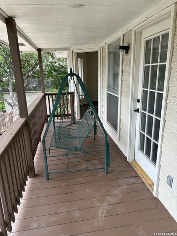 10463 Trailway Oak, San Antonio, TX 78240