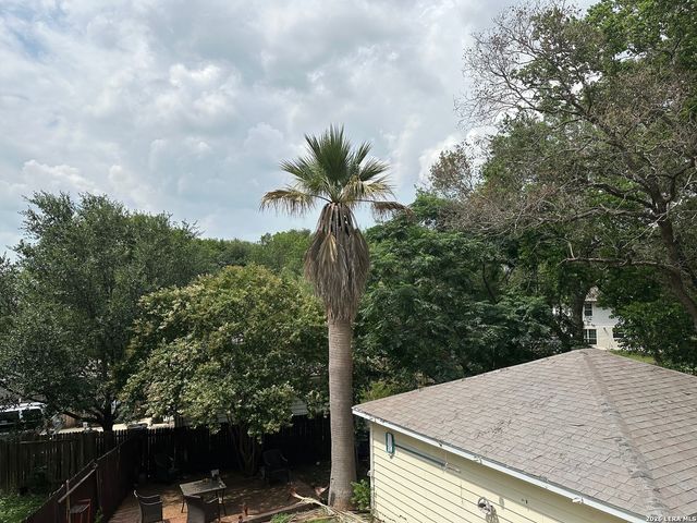 10463 Trailway Oak, San Antonio, TX 78240