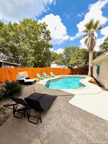 10463 Trailway Oak, San Antonio, TX 78240