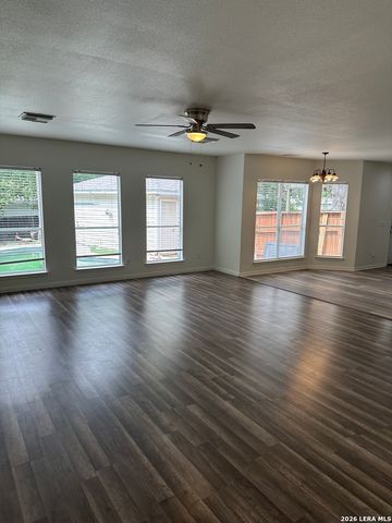 10463 Trailway Oak, San Antonio, TX 78240