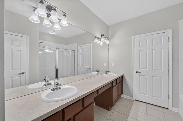 2005 RIVER TURIA CIRCLE, Riverview, FL 33578