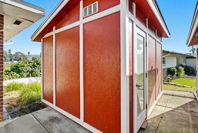 7098 Neri Drive, La Mesa, CA 91942