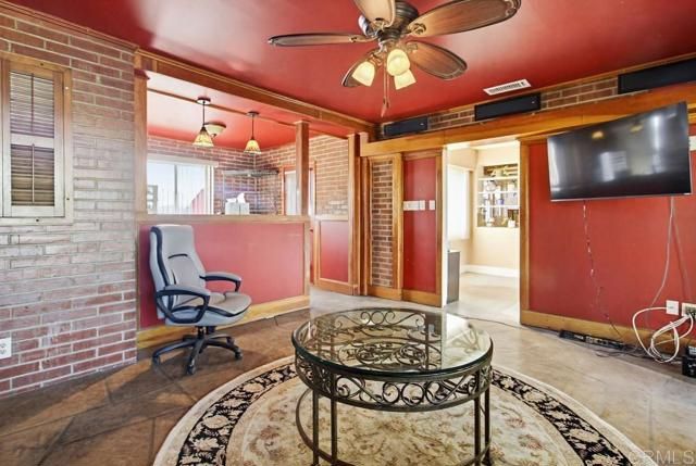 7098 Neri Drive, La Mesa, CA 91942