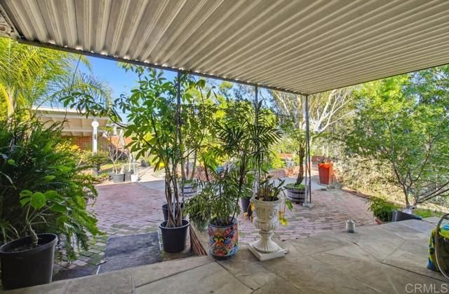 7098 Neri Drive, La Mesa, CA 91942