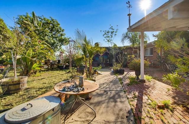 7098 Neri Drive, La Mesa, CA 91942