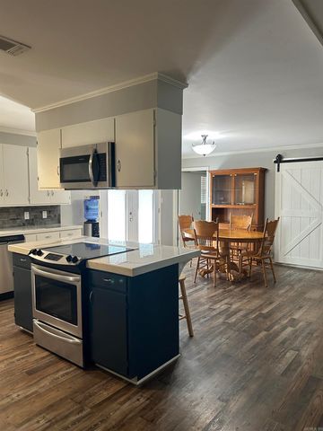 1924 Bettis Mountain Road, Quitman, AR 72131