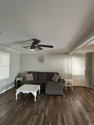 1924 Bettis Mountain Road, Quitman, AR 72131