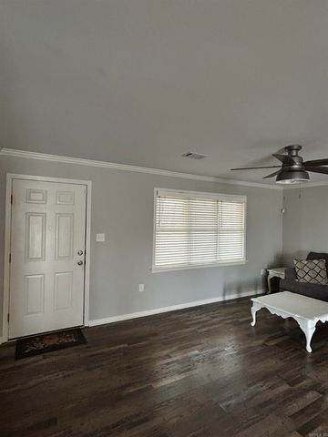 1924 Bettis Mountain Road, Quitman, AR 72131