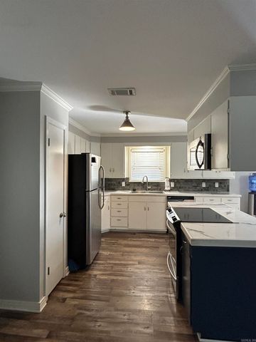 1924 Bettis Mountain Road, Quitman, AR 72131