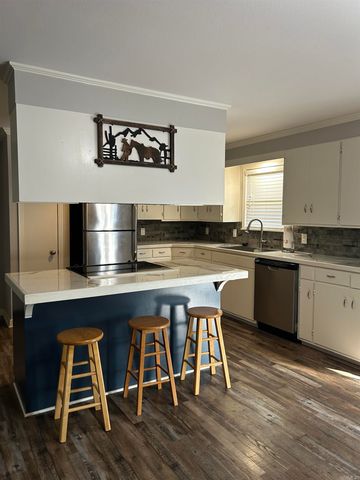 1924 Bettis Mountain Road, Quitman, AR 72131