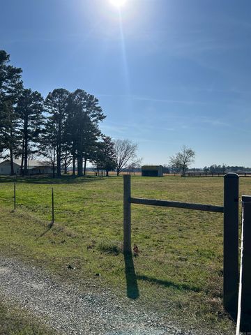 1924 Bettis Mountain Road, Quitman, AR 72131
