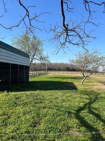 1924 Bettis Mountain Road, Quitman, AR 72131