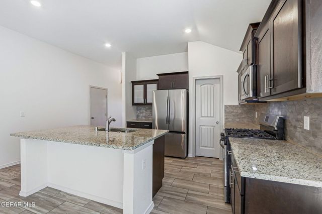 1177 Night Sky Street, El Paso, TX 79928