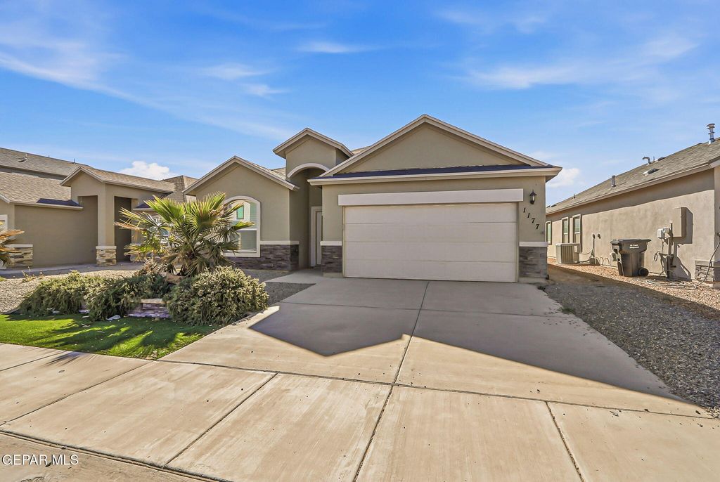 1177 Night Sky Street, El Paso, TX 79928