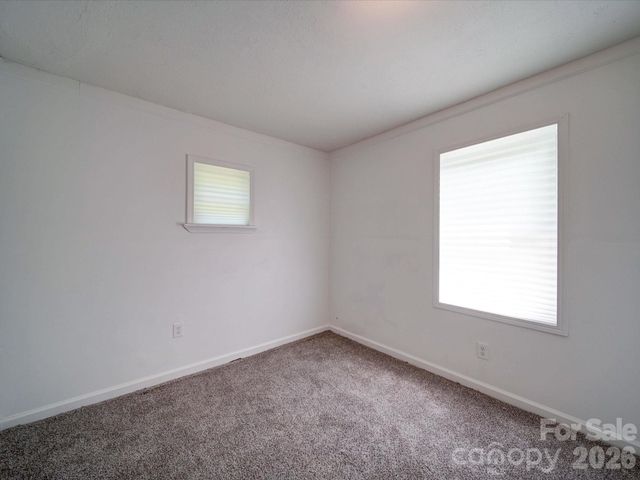 2300 Kennesaw Drive, Charlotte, NC 28216