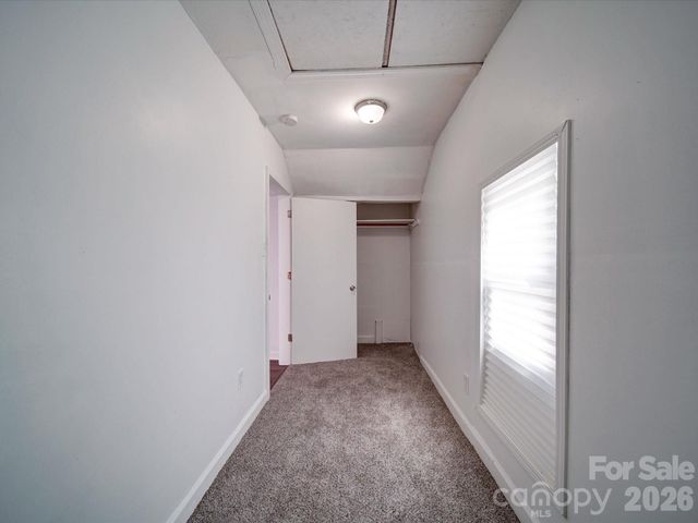 2300 Kennesaw Drive, Charlotte, NC 28216